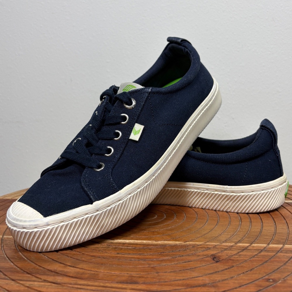 Cariuma OCA Low Sneakers Women's 8.5 Men's 7 Navy Blue Canvas Sustainable Shoes
